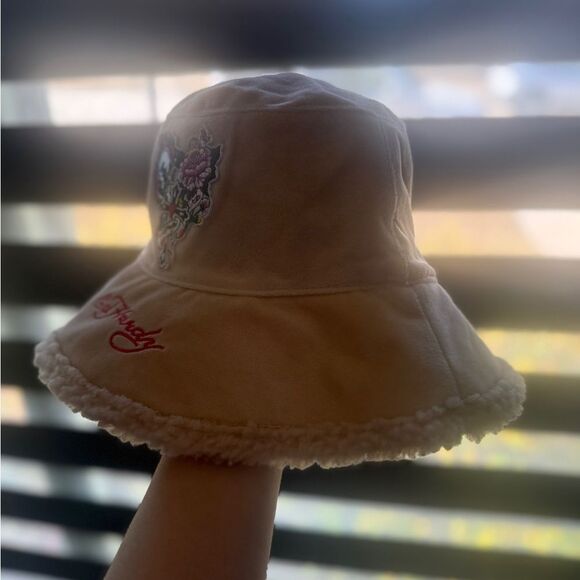 Ed Hardy Women\'s Off White Suede Faux Fur Bucket Hat OS Skull Pink Roses NWT main image 4
